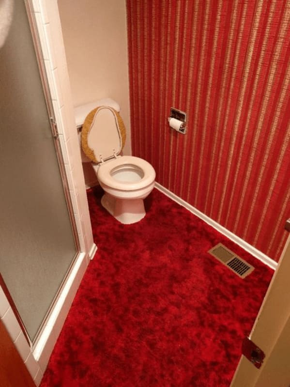 Bad interior design carpeted bathroom
