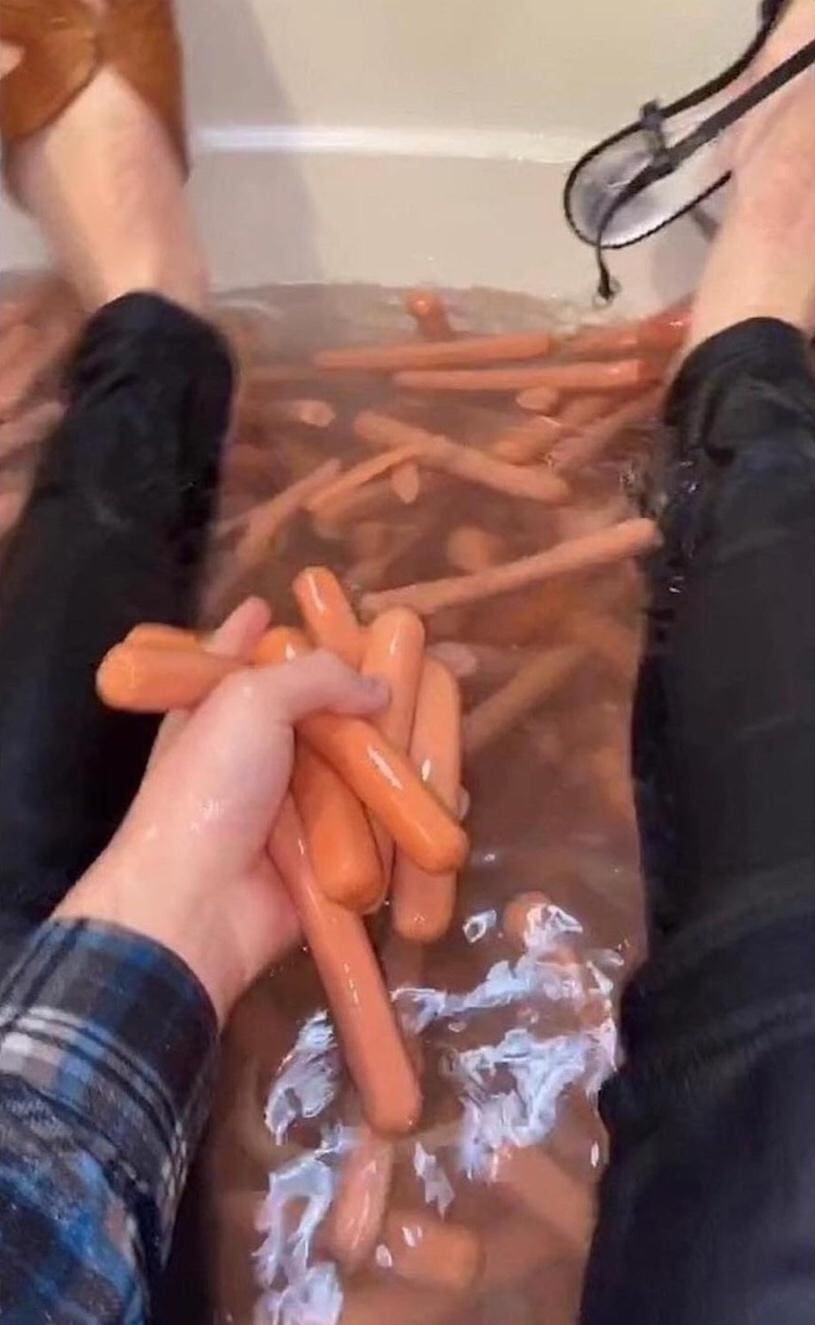funny memes hotdogs in bath tub