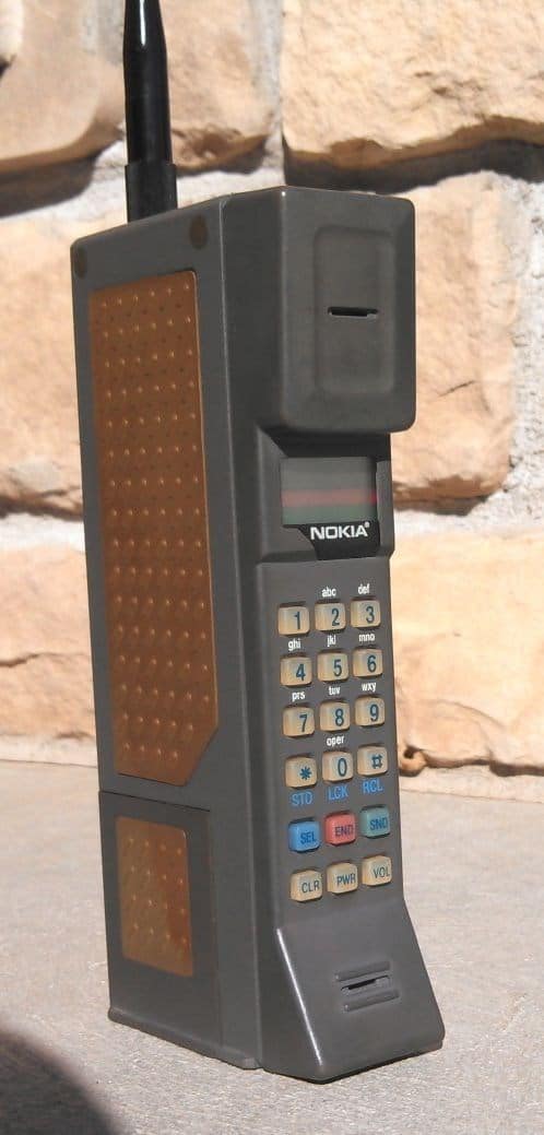 80s tech, nostalgic gadgets, retro technology, vintage electronics, old gadgets, classic gadgets, throwback devices, retro gadgets, nostalgic tech, antique tech, old technology, 1980s gadgets, tech nostalgia