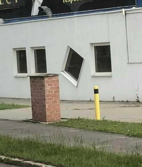 construction fails, renovation fails, DIY fails, home repair memes, construction jokes, building fails, structural fails, group chat memes, viral fails, trending fails, home improvement memes, contractor memes, funny photos, engineering fails, handyman memes, renovation jokes, home disaster, DIY disasters, fail pics, repair memes