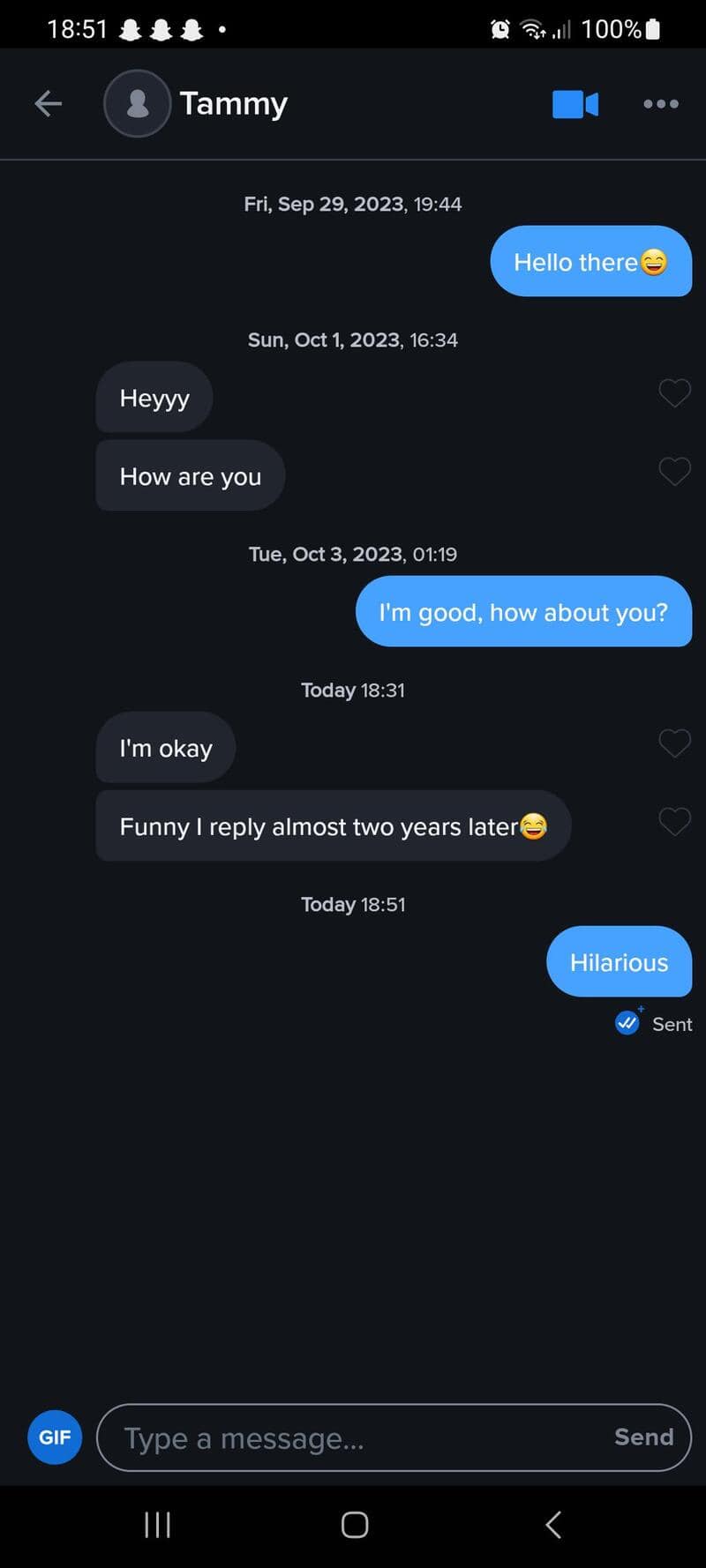 Dating app chat where Tammy finally replies almost two years later and laughs about it.