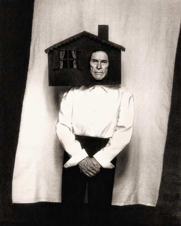 Willem Dafoe posing in black and white while wearing a house model willem dafoe memes.