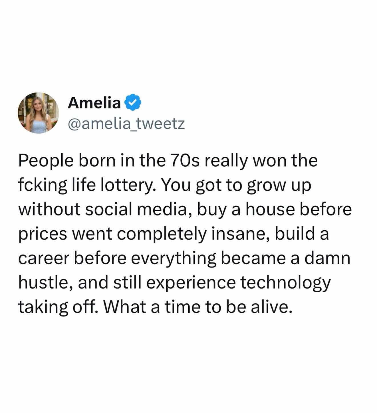 Text post tweet praising life achievements and opportunities enjoyed by people born during the 1970s.