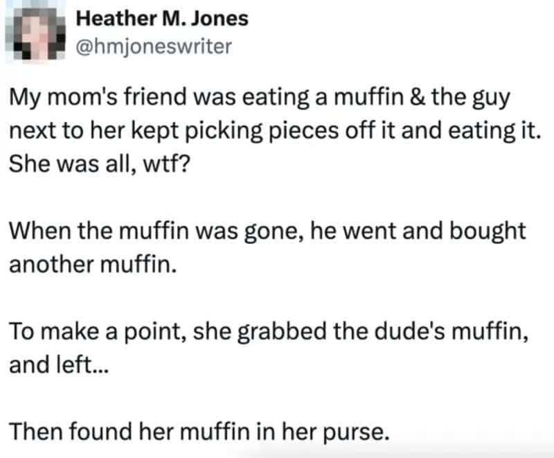 Text post describing an awkward moment muffin confusion between strangers sitting in cafe together.