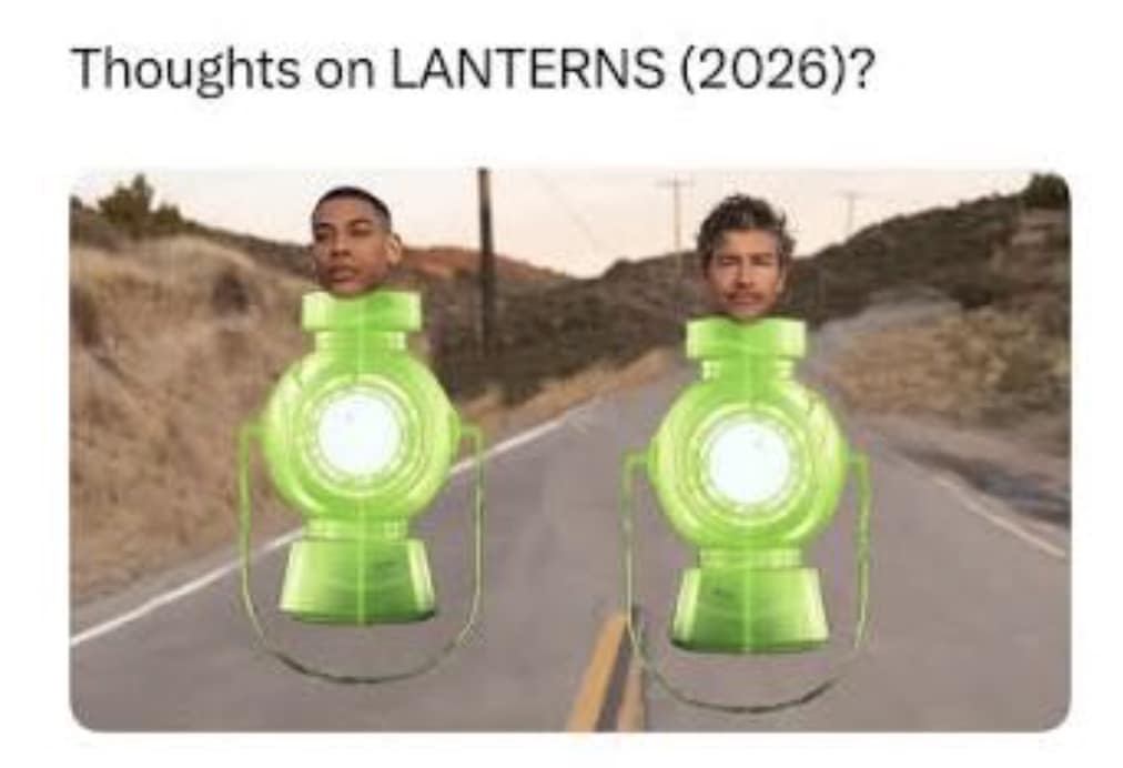 Meme post asking 'Thoughts on LANTERNS' with Aaron Pierre and Kyle Chandler's heads attached directly onto glowing Green Lantern power batteries in a thoughts on lanterns meme.